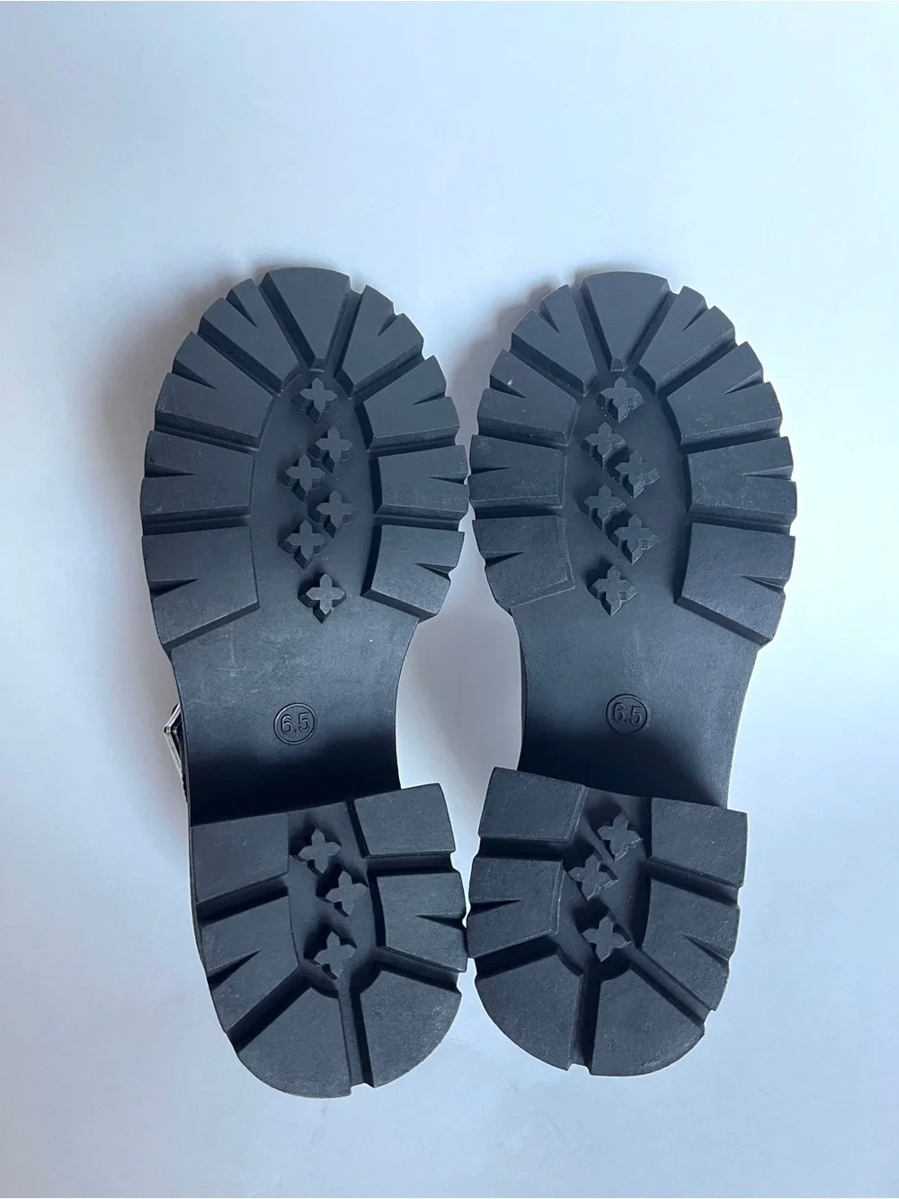 Madden Girl Black Platform Mary Janes US 6.5 EU 37.5 Goth Chunky Lug Soles Heels